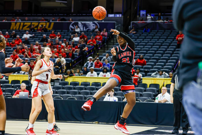 Lift for Life Chillicothe Missouri girls basketball March 13 2024 Nate Latsch 27068